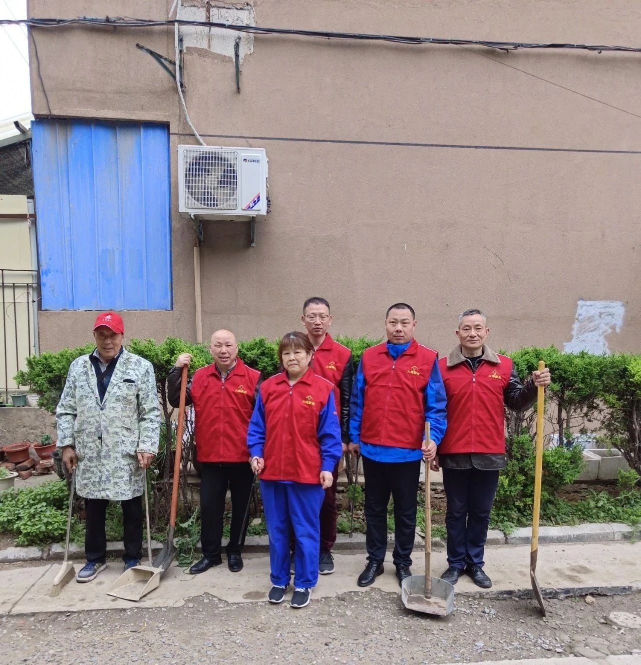 暖民心~ 大海家政集團志愿服務(wù)進社區(qū)